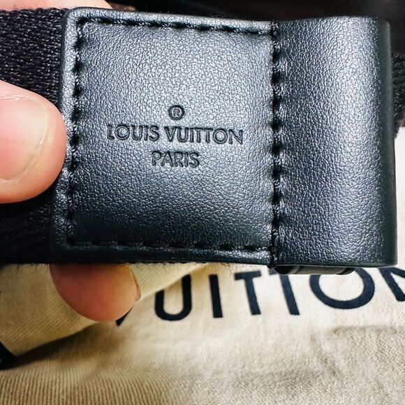 Louis Vuitton S Lock Sling Bag - Picture 9 of 16